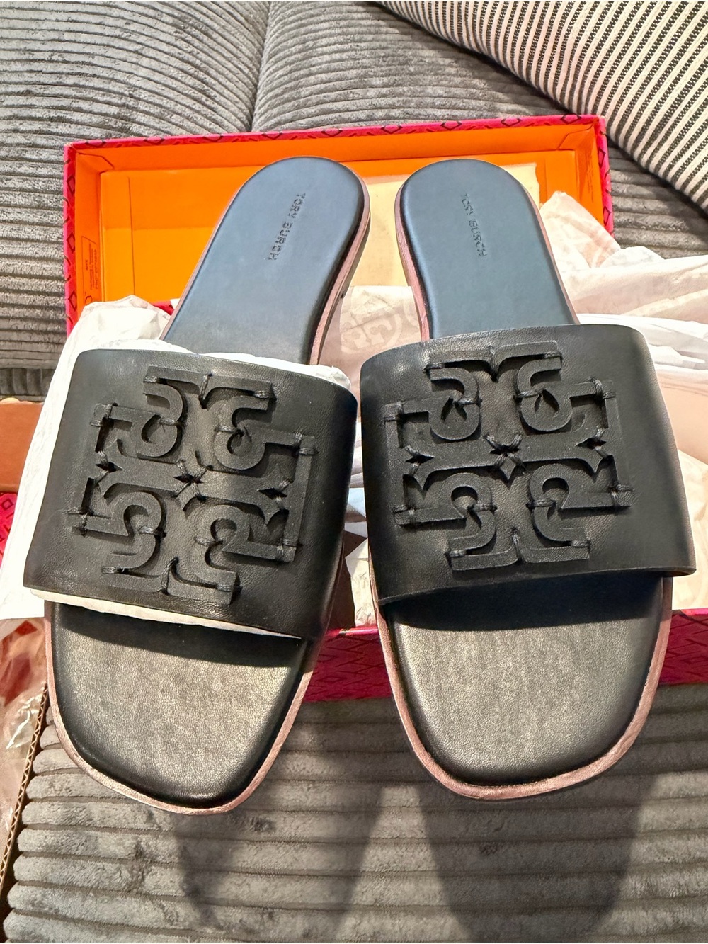 Tory Burch Women's Black Leather Medallion Ines Slides Flats Shoes Size 9 - Picture 5 of 7